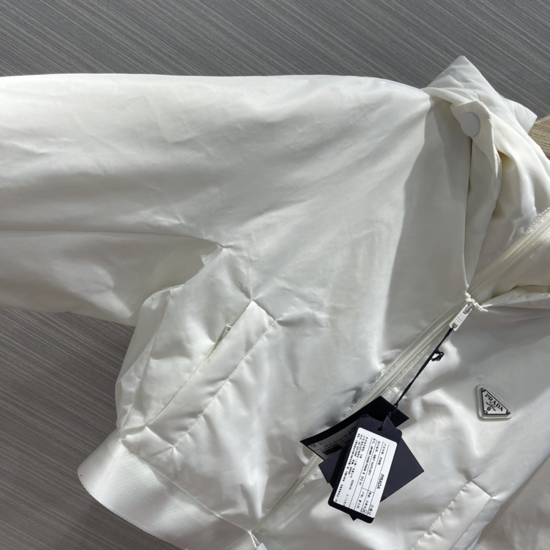 Prada short down jacket - Image 5