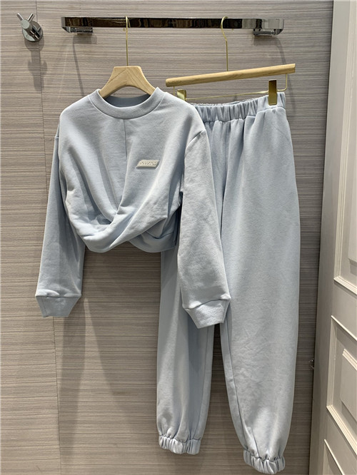 set replica clothing
