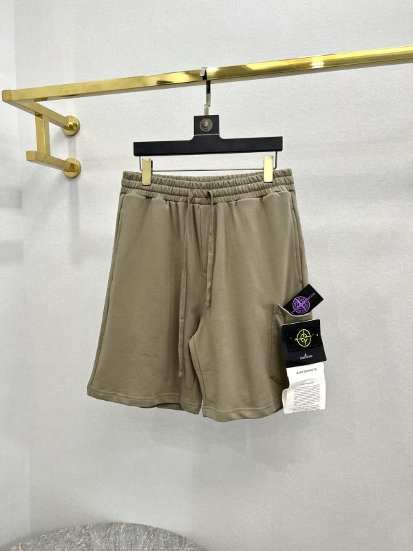 Stone Island Stone Island is dedicated to the unique research of fibers and fabrics