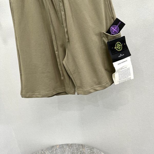 Stone Island Stone Island is dedicated to the unique research of fibers and fabrics - Image 4