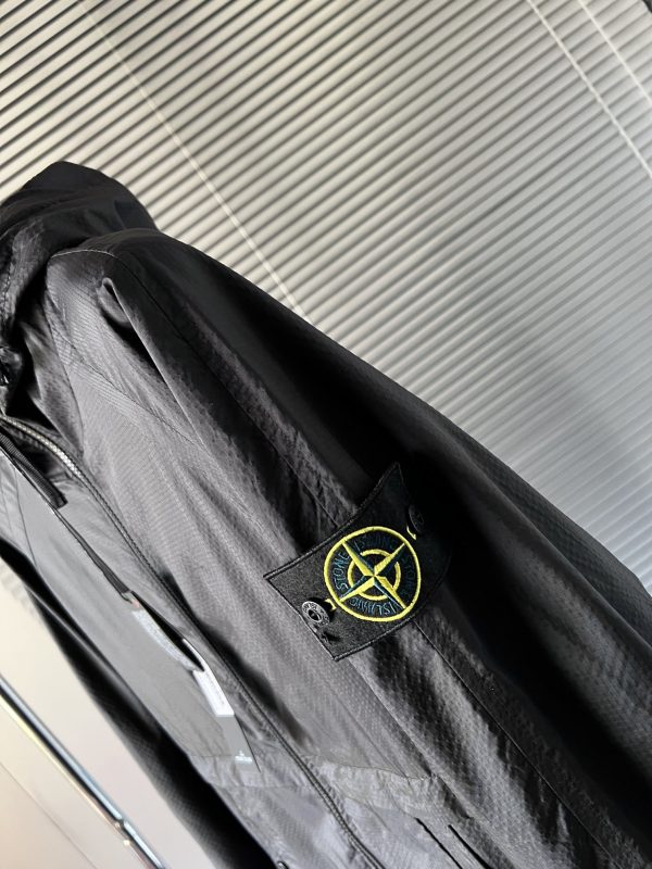 STONE ISLAND Stone Island official website of the same paragraph, a light jacket fabric inside through special treatment - Image 5