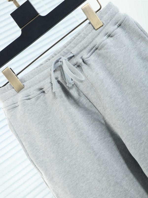 Stone Island's existence as an Apennine maverick as the name implies Nautical with a touch of military Characterized by unique research into fibers and fabrics - Image 4