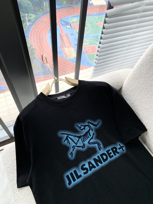 ARCTER*X Archeopteryx co-branded JIL SANDER 2023 spring and summer new men's and women's same style ?Short-sleeved T-shirt outdoor brand Maybe the first thing you think of is Canada Goose - Image 12