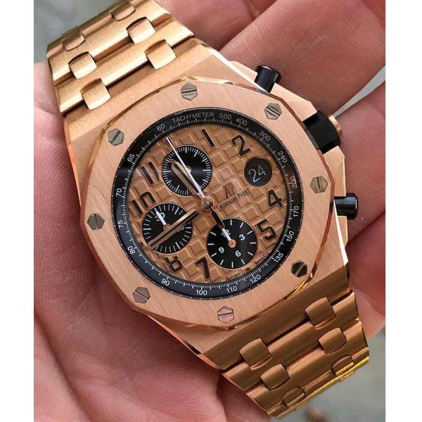 High Quality Watch in Gold