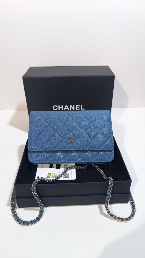 Chanel wallet model 0250 ball grain cowhide