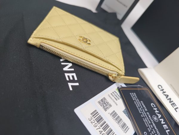 Chanel wallet model A84105 Single pull card bag E - Image 3