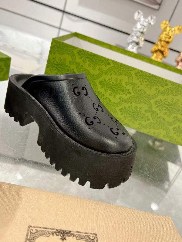 Gucci GG Slides perforated carved shoes black - Image 5