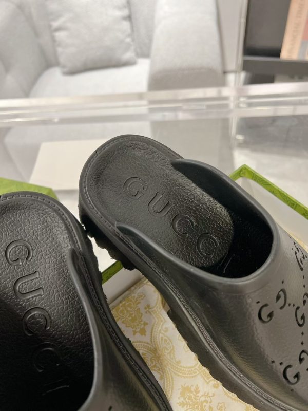 Gucci GG Slides perforated carved shoes black - Image 6
