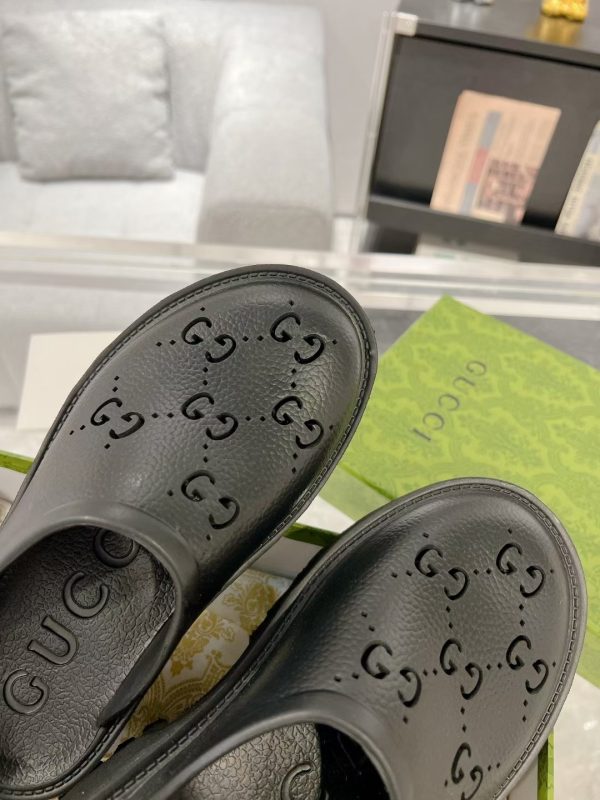 Gucci GG Slides perforated carved shoes black - Image 7