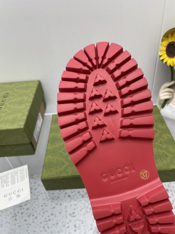 Gucci GG Slides Cave Slippers are versatile couple slippers red - Image 9