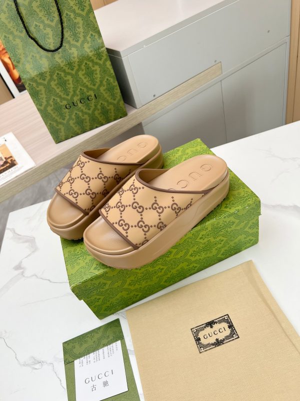 Gucci ice cream platform slippers E