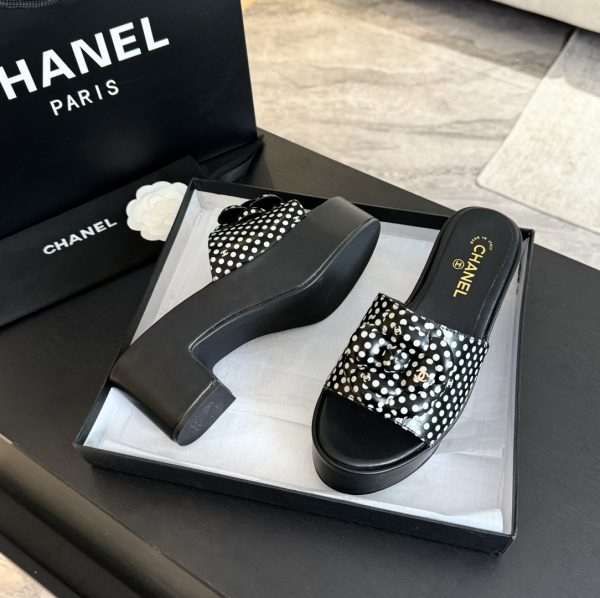Chanel small fragrance in the ancient text tag double gram flower platform heeled slippers A - Image 8