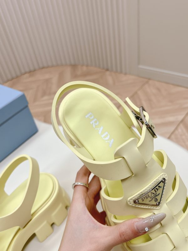 Prada is super hot for the latest spring/summer serrated Roman ultra-light platform sandals K - Image 7