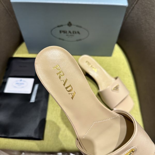 Prada Spring Summer 2024SS New Saffiano patent leather mid-heeled slippers B - Image 6