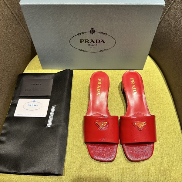 Prada Spring Summer 2024SS New Saffiano patent leather mid-heeled slippers C