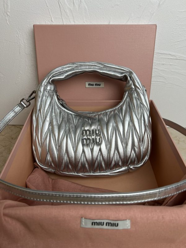 MiuMiu classic handbag lambskin 5BC125