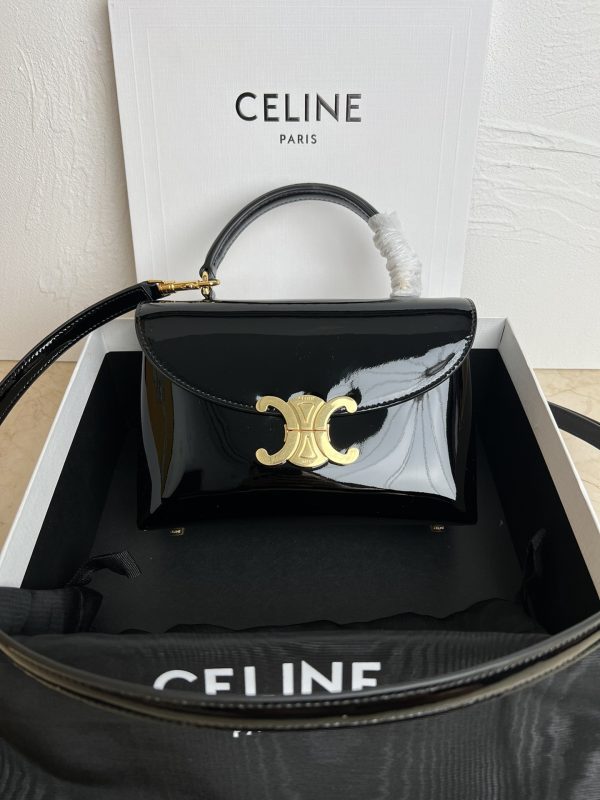 Celine Arc de Triomphe Kelly handbag 118113 patent leather black