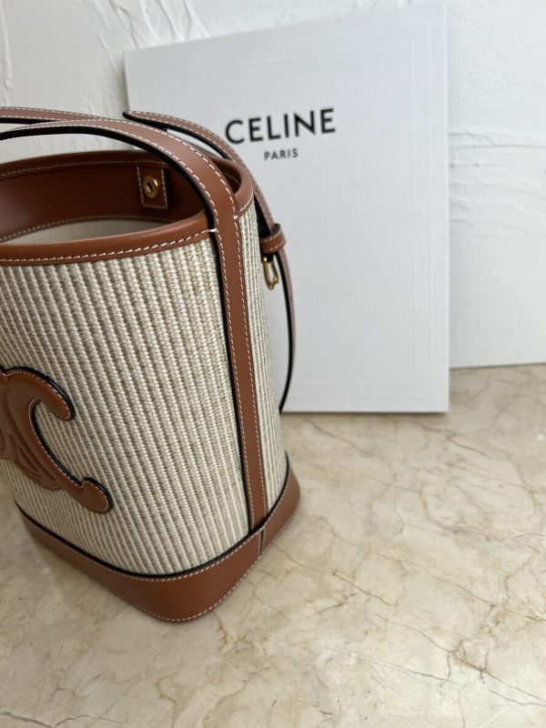 Celine CUIR TRIOMPHE Small Smooth Leather and Linen Bucket Bag - Image 3