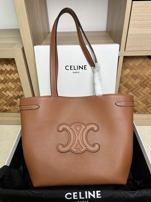 CELINE New Product Launch CABAS ANAIS Grained Cow Leather Handbag yellow-brown
