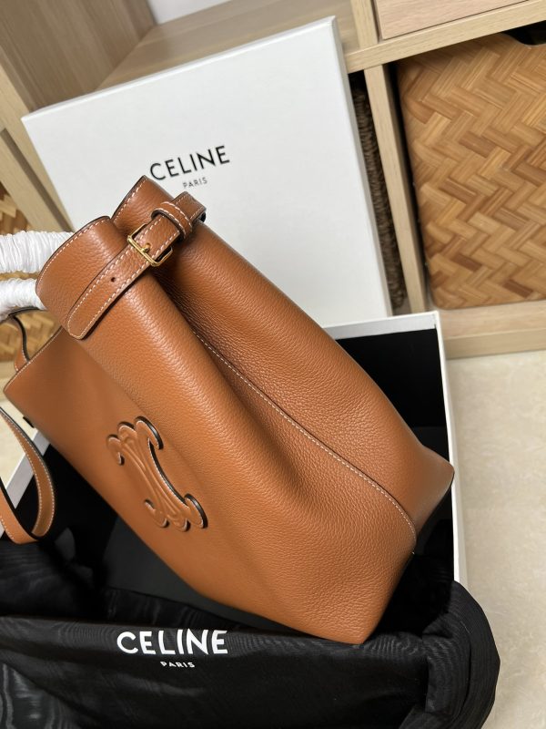 CELINE New Product Launch CABAS ANAIS Grained Cow Leather Handbag yellow-brown - Image 3