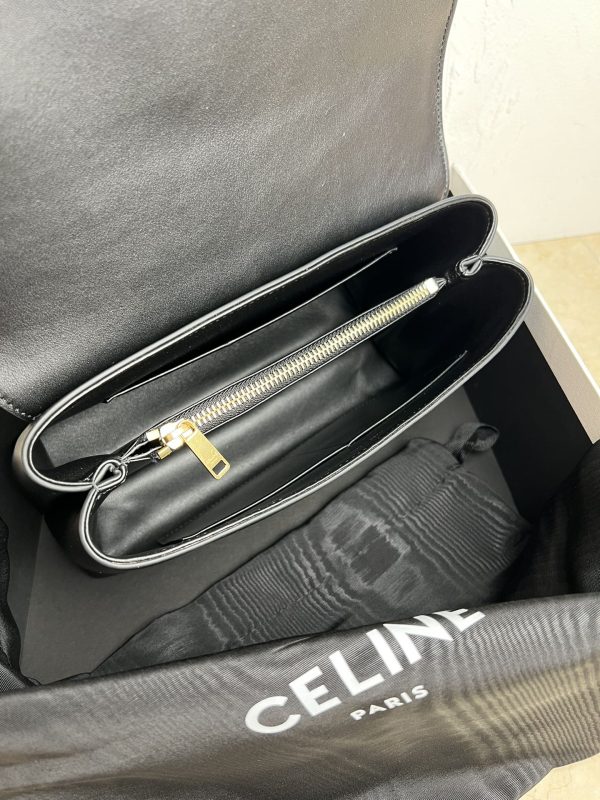 New product launch Celine Arc de Triomphe Kelly handbag Black - Image 8