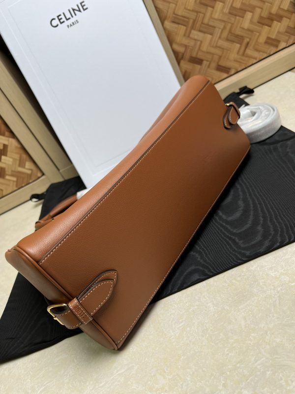 Celine cowhide suede lining gold finish handbag shoulder and crossbody - Image 9