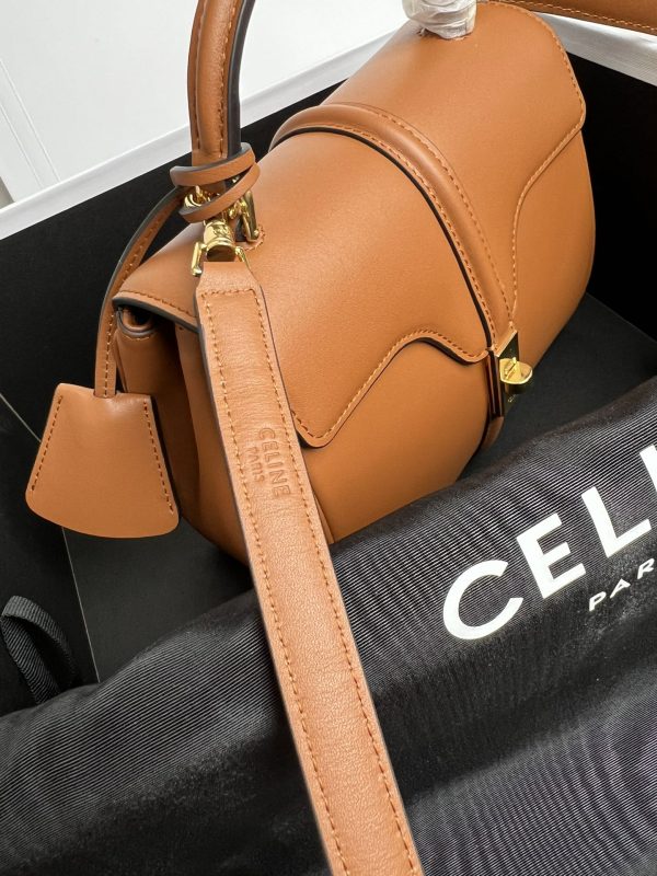 Celine PLUS sheepskin bag - Image 6