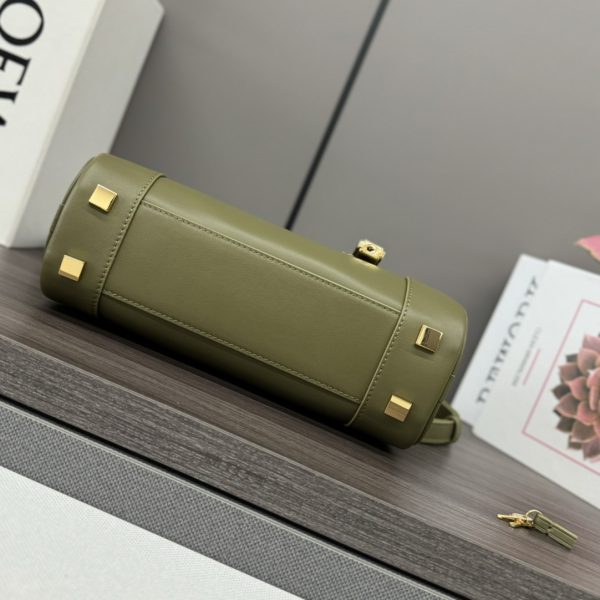 Loewe New Mini Amazona 23 Cropped Bag Bowling Bag C - Image 4