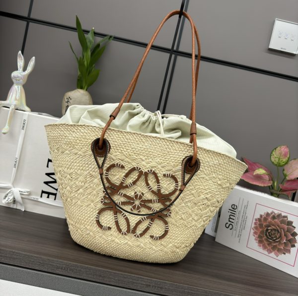 Loewe anagram Basket Bag in Iraca Palm Fiber and Cow Leather