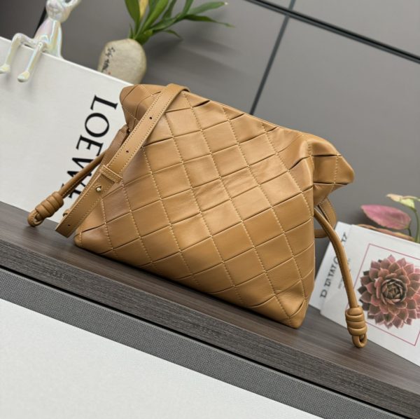 Loewe new medium pleated nappa lambskin Flamenco lucky bag clutch B