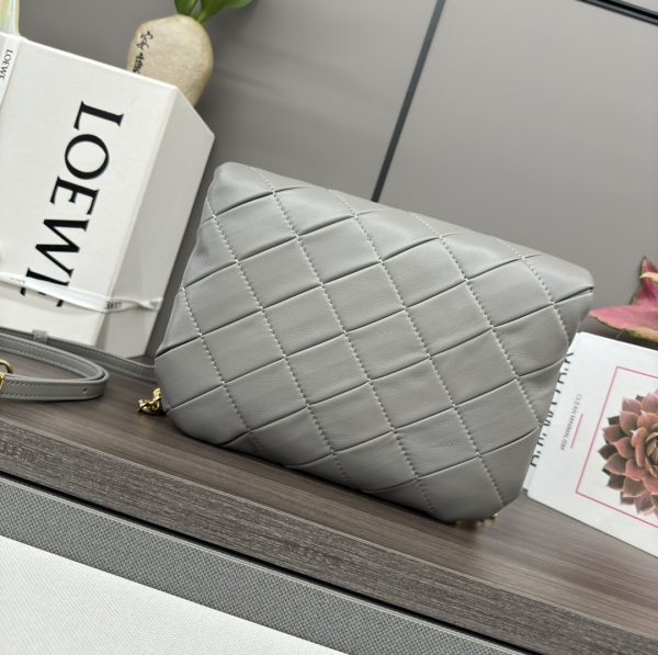 Loewe pleated shiny nappa leather Puffer Goya handbag B - Image 3