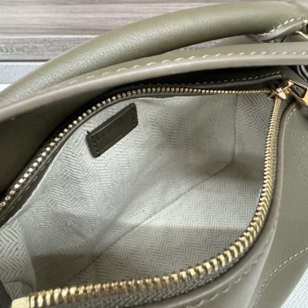 Loewe new cow leather mini Puzzle handbag SSS - Image 8