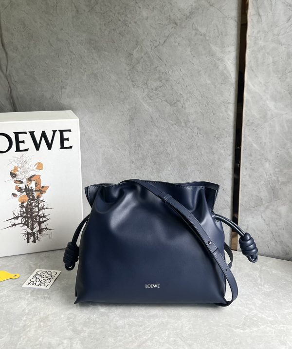 Loewe soft calfskin drawstring is transformed into a lucky bag Flamenco - Image 6