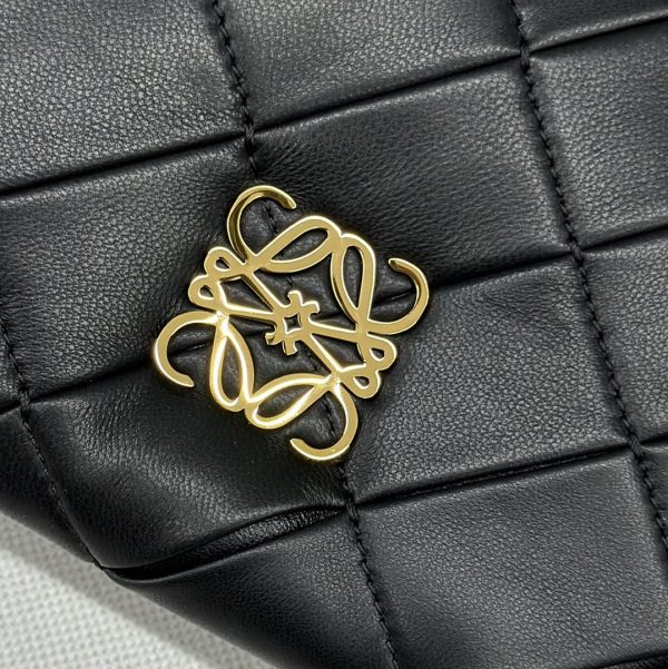 Loewe Puffer Goya Bag in Pleated Shiny Nappa A - Image 5