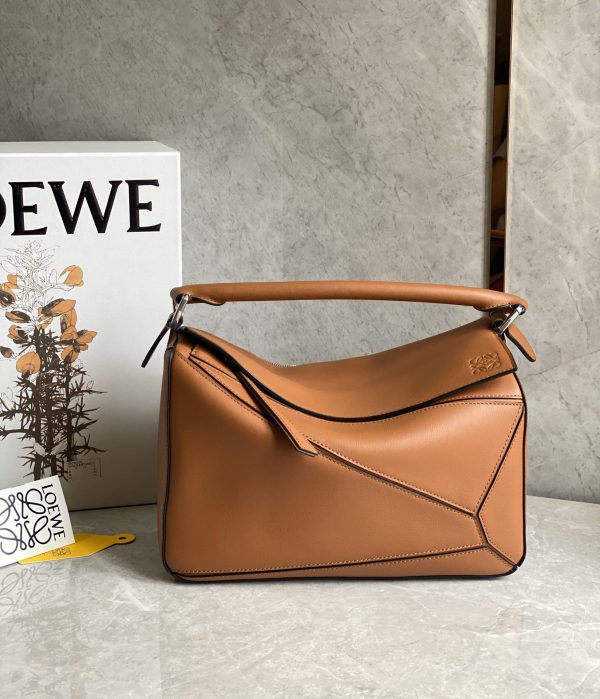 Loewe’s new grained cowhide Puzzle Edge handbag B - Image 2