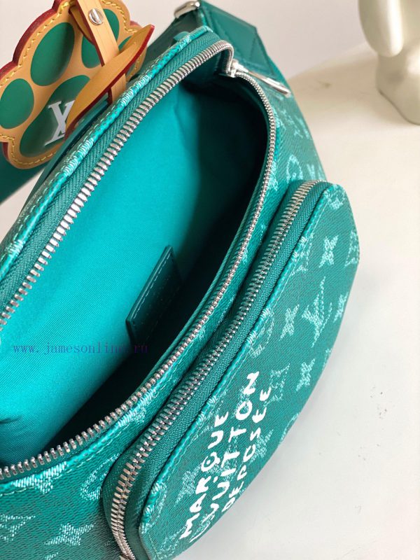 ,, M12867 greenThis Rush waist bag is made of Monogram Heritage canvas, featuring Pharrel3w6qcjlc - Image 9