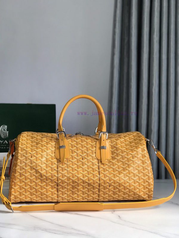 ? The Boston45 travel bag is made of Goyardine cotton linen canvas and Servon calf leather, ugnxj88i