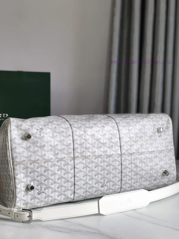 ? The Boston45 travel bag is made of Goyardine cotton linen canvas and Servon calf leather, x4uht78u - Image 6