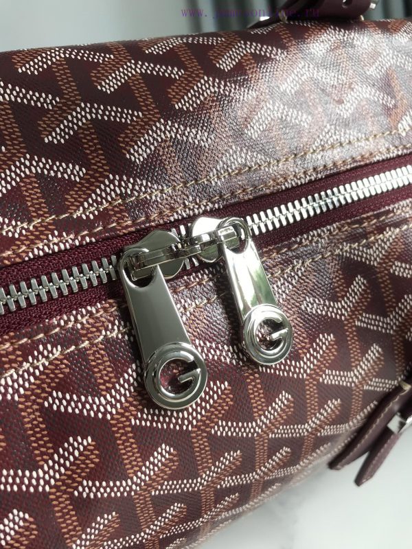 ? The Boston45 travel bag is made of Goyardine cotton linen canvas and Servon calf leather, q84mxi8x - Image 7