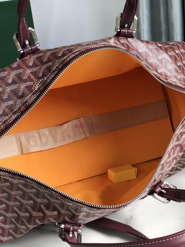? The Boston45 travel bag is made of Goyardine cotton linen canvas and Servon calf leather, q84mxi8x - Image 8