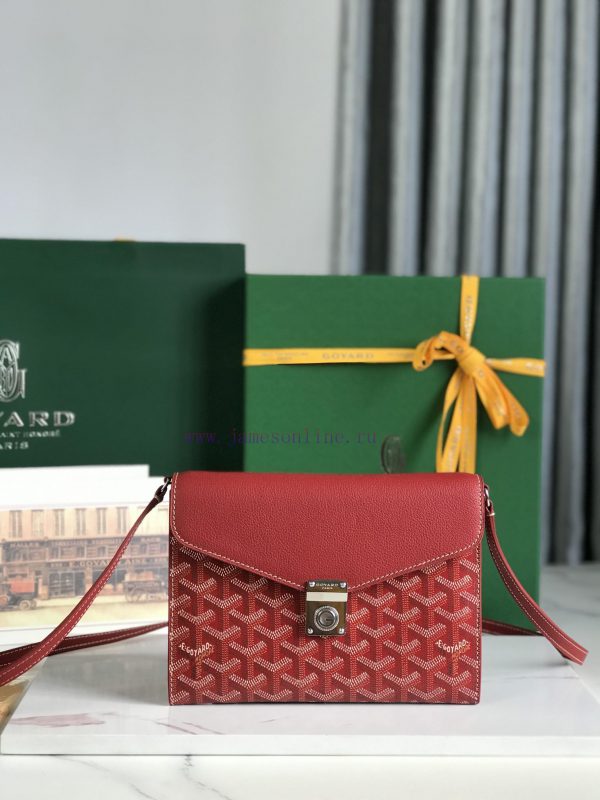 The design of CHYPRE crossbody bag combines the elements of a wallet and a handbag, which is ckswgkew