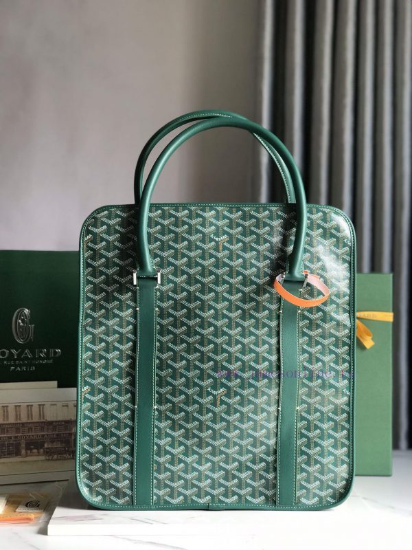Upgraded gift box Bourgogne vertical briefcase reintroduces the classic works of the 1960s. p7jgz0sc - Image 4