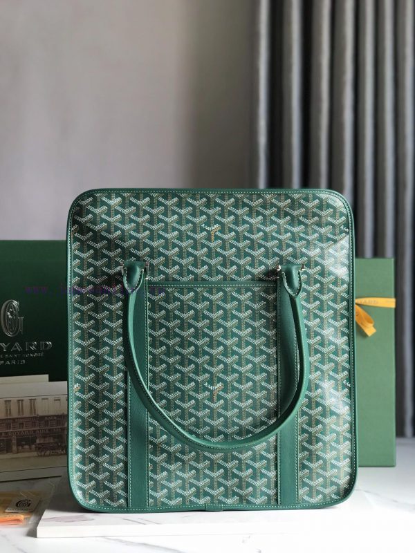 Upgraded gift box Bourgogne vertical briefcase reintroduces the classic works of the 1960s. p7jgz0sc - Image 6