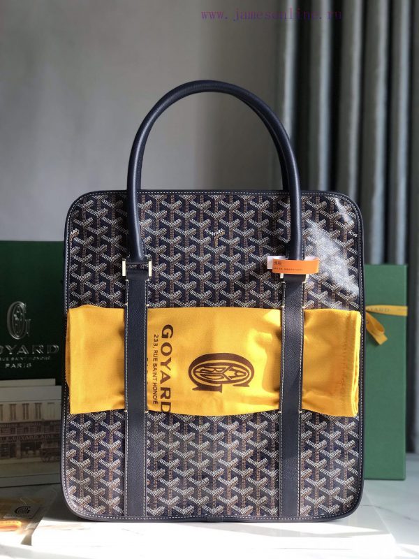 Upgraded gift box Bourgogne vertical briefcase reintroduces the classic works of the 1960s. 44vsjx4p - Image 9