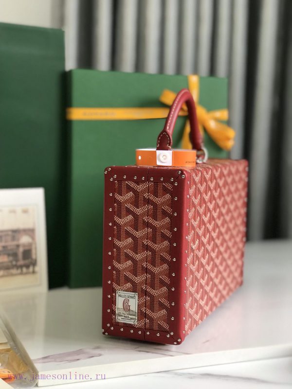 The Grand H ô tel luggage | | | is a pocket sized version of the luggage series, serving as 4ye1oh9x - Image 3