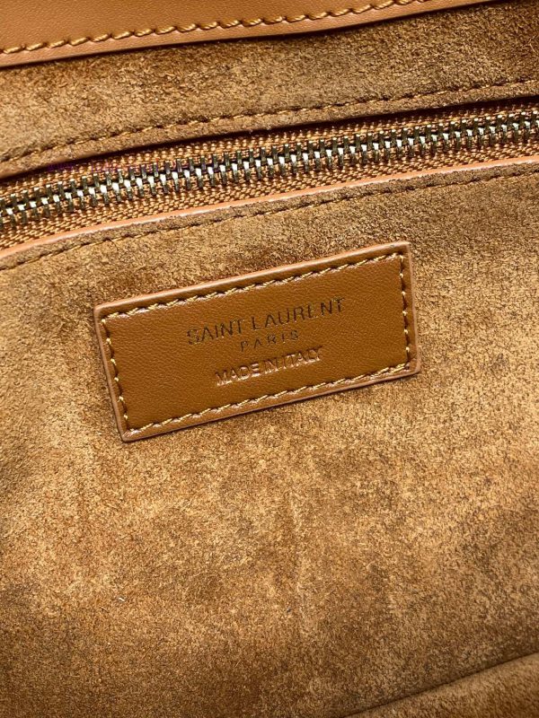 2023 Spring/Summer YSL New Underarm Bag with Minimalist Appearance and Logo, Simple and Beau w5u1eodq - Image 9