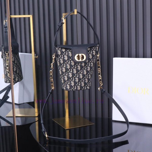 Original Grade 24 Early Spring Series Latest French Fry BunKnock on the cute new bag shape, kopyhord