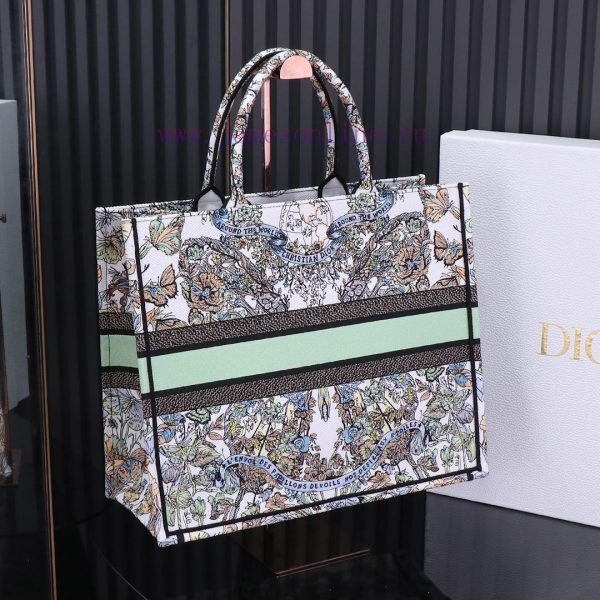Large size spot goodsDior Tote's latest Christmas limited edition collection ?, Elegant and v0wqrh4p - Image 4