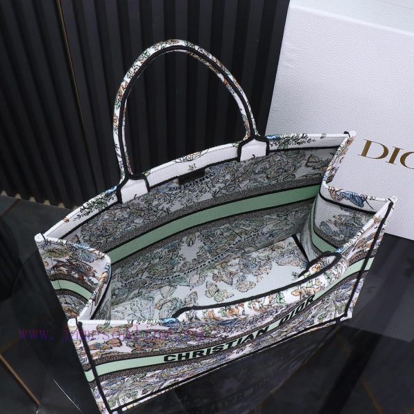Large size spot goodsDior Tote's latest Christmas limited edition collection ?, Elegant and v0wqrh4p - Image 6