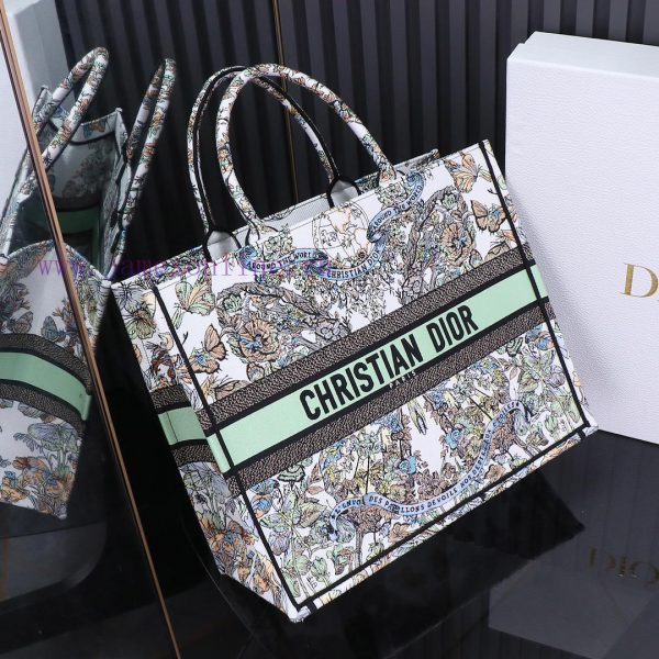 Large size spot goodsDior Tote's latest Christmas limited edition collection ?, Elegant and v0wqrh4p - Image 10
